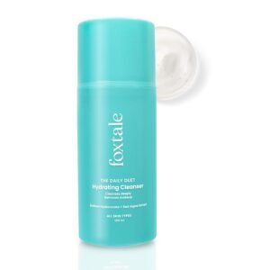 Foxtale Gentle Hydrating Face Wash with Hyaluronic Acid, Vitamin B5 | Deep Pore Cleansing | Dirt Control | Make-up Remover | Cleanser For Men & Women | All Skin Types | 100 ml
